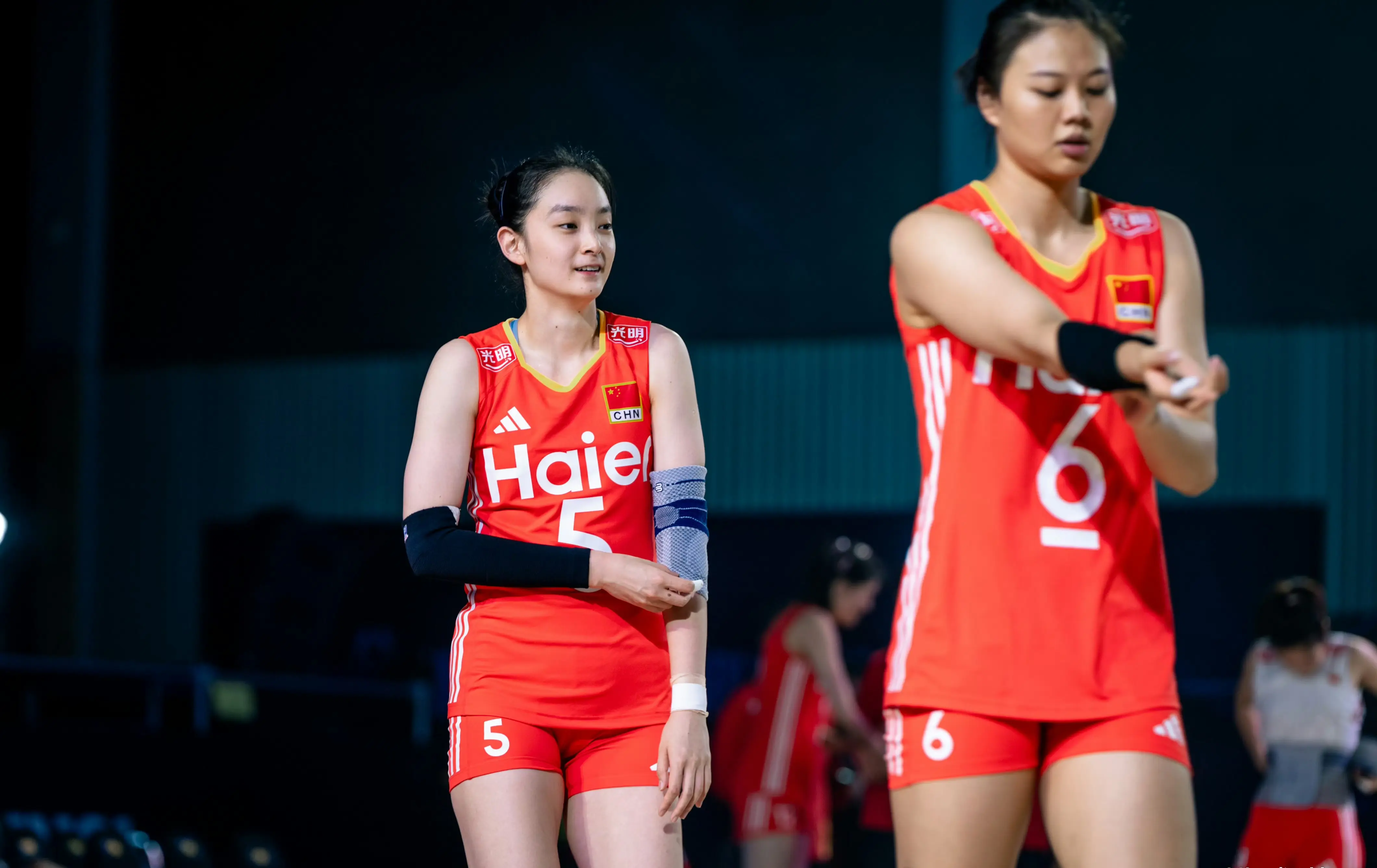 李盈莹在首, 攻得手后, img 李盈莹在首, 攻得手后, img